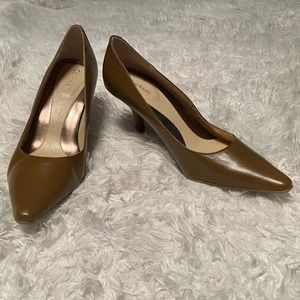 BOGO - Calvin Klein - Brown Leather Heels